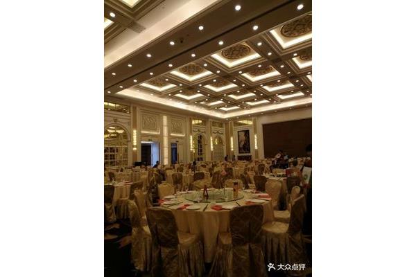 迪拜五星級酒店住一晚多少錢,深圳的酒店多少錢?深圳最好的酒店