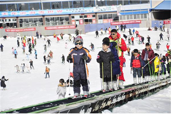 東北滑雪多少錢,哈爾濱滑雪多少錢