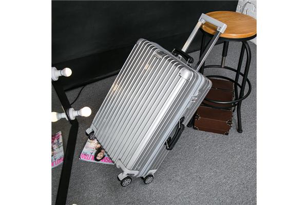 坐飛機可托運多大行李箱? 行李箱多少寸可以上飛機