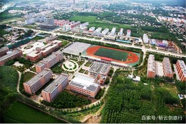 北京大學多少畝