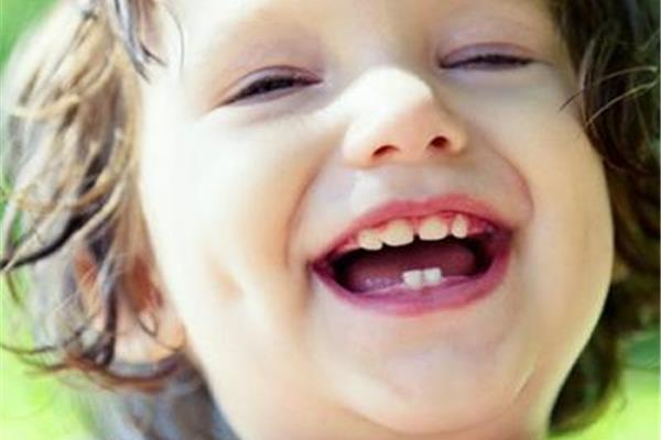 過早換牙有必要測骨齡嗎(孩子換牙太快和骨齡有關系嗎)
