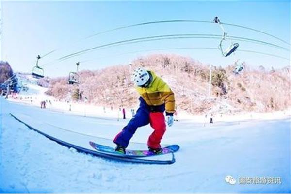 首爾2月滑雪